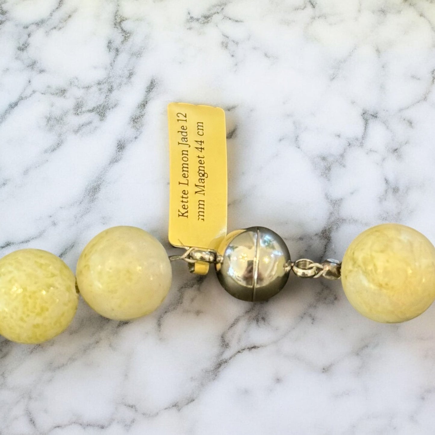 Halsketten aus Lemon Jade