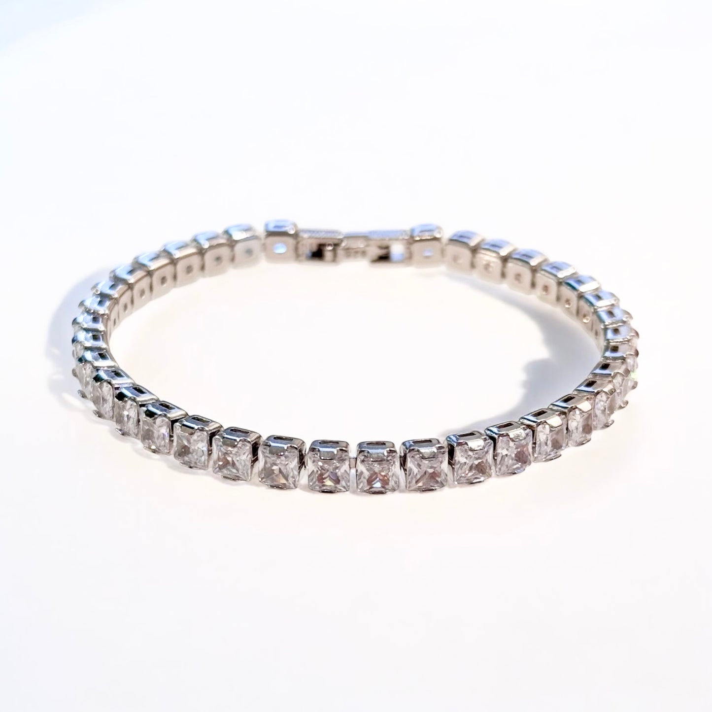 Tennisarmband mit Weissen Zirkonia 18k Weissgold vergoldet
