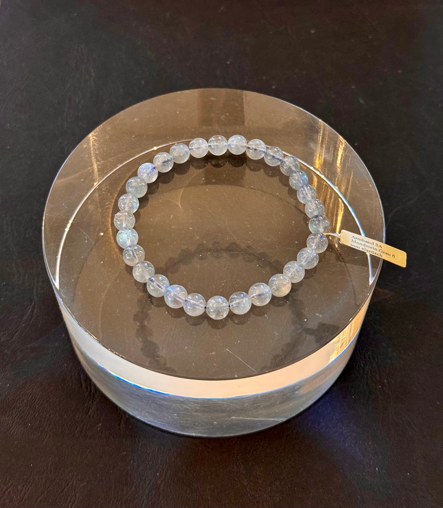 Armband aus Grey Moonstone