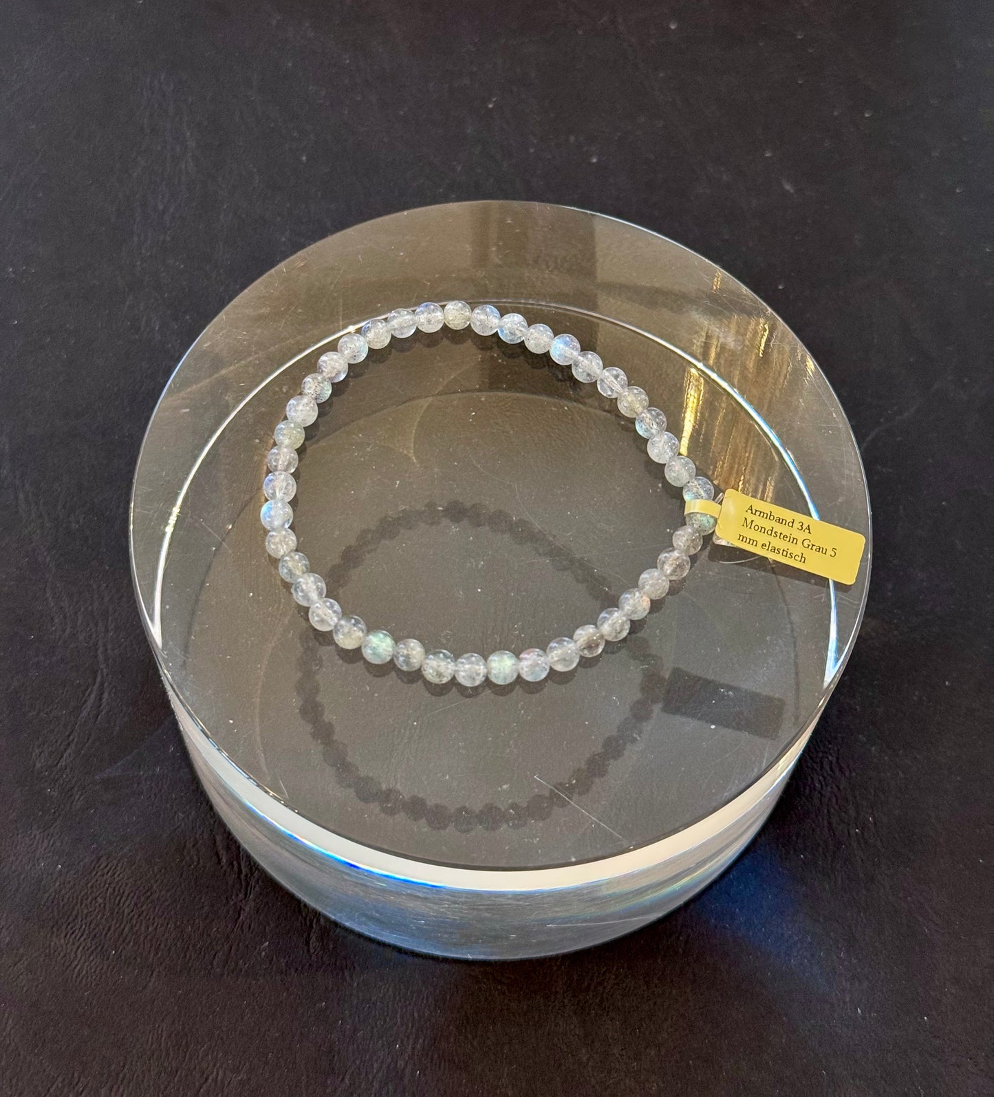 Armband aus Grey Moonstone